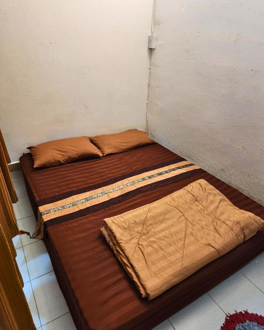 Hug Glur House Tour And Hostel (Adults Only) Chiang Mai Dış mekan fotoğraf